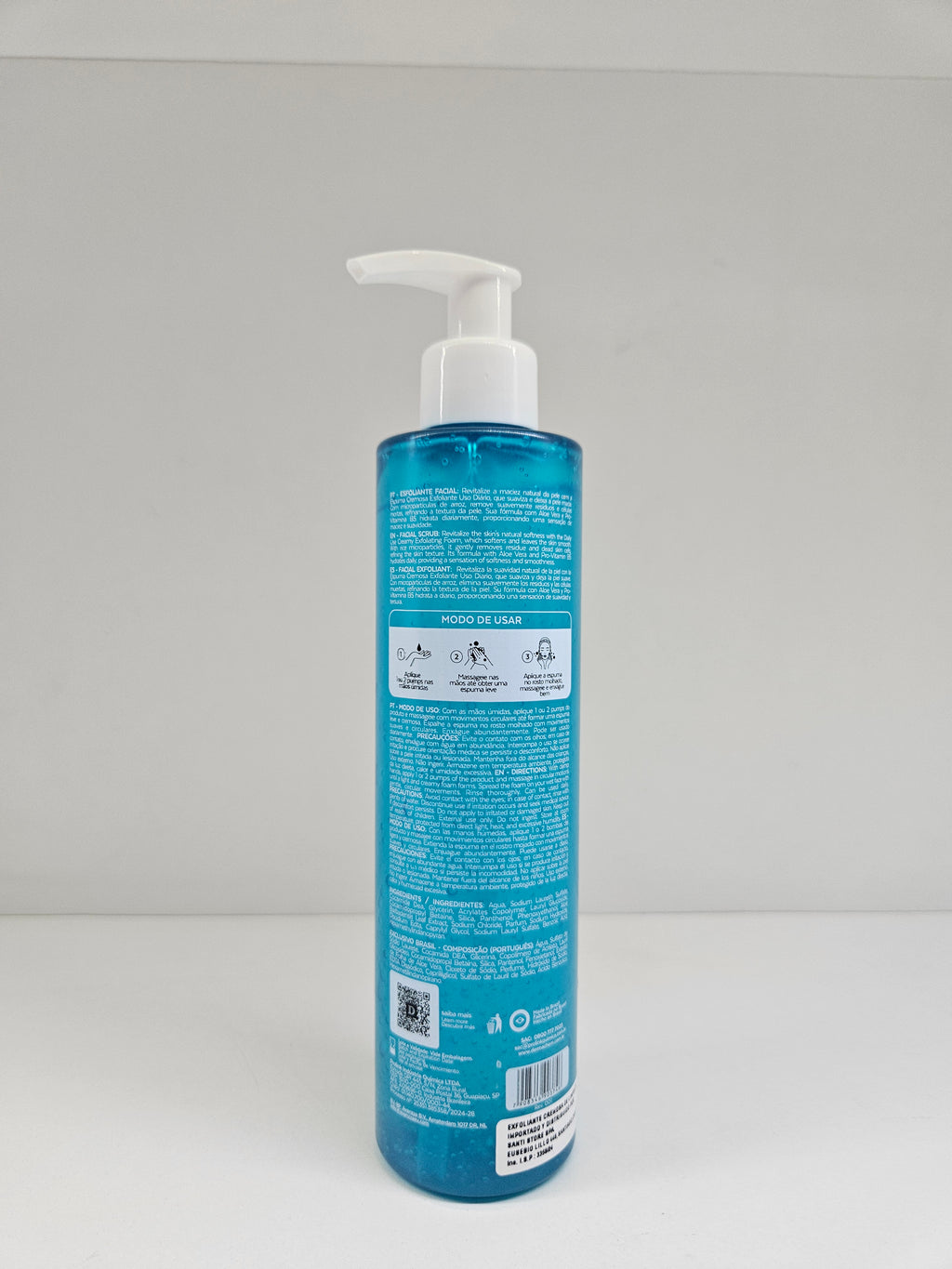 Espuma Cremosa Exfoliante de uso diario 240 ML