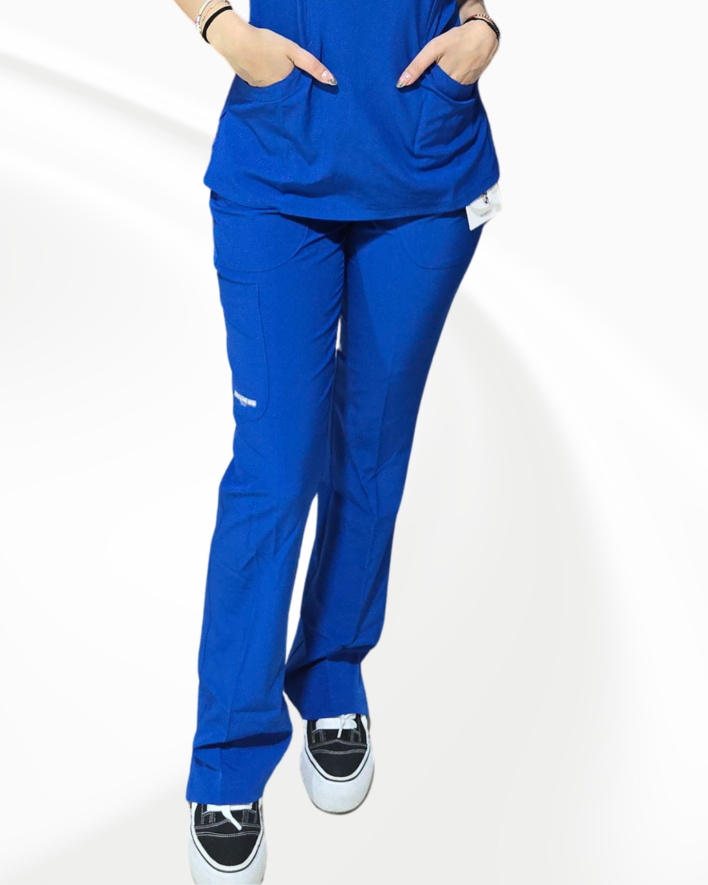 Pantalón Clínico Mujer – Azul Eléctrico | Flexible, Moderno y Súper Cómodo